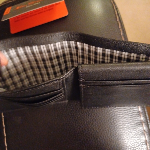 Ben Sherman Black Leather Passcase Wallet Mens - Picture 4 of 9